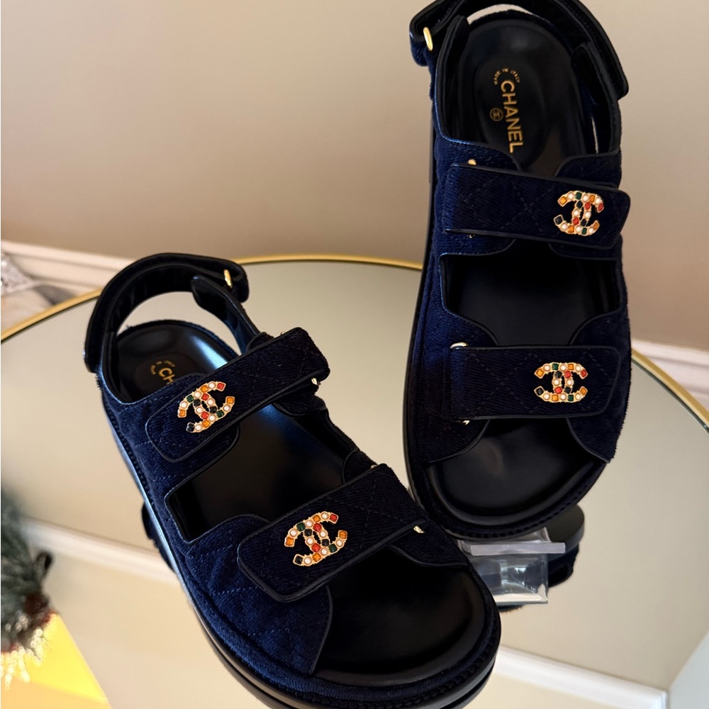 CHANEL Dad Sandals CC brooch logo quilted velour size 38 - Picture 17 of 17